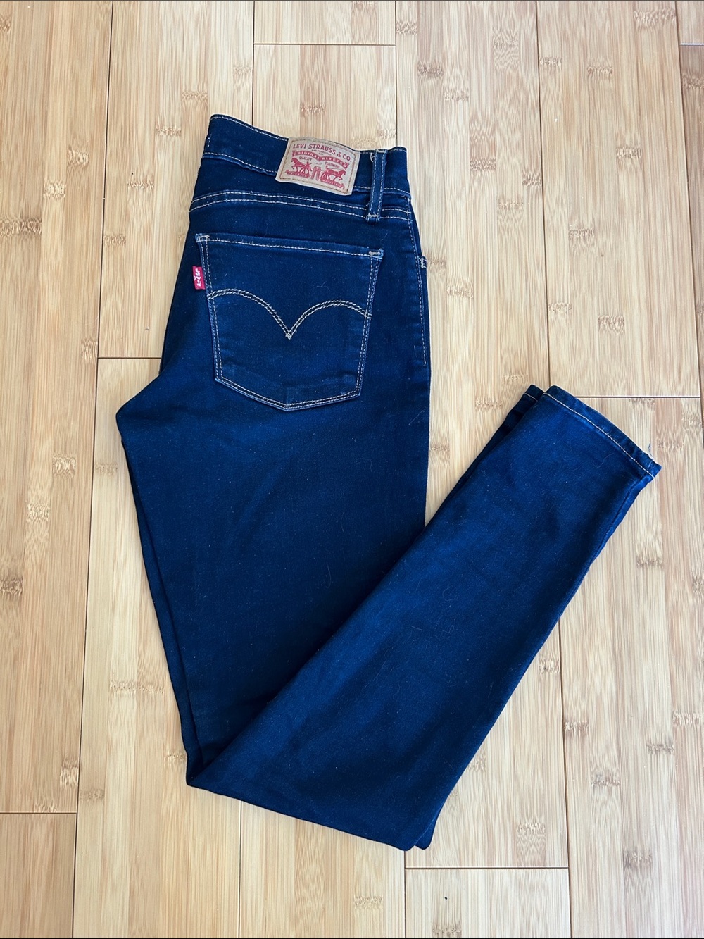 Levi’s 710 Women's Dark Wash Super Skinny Low Rise Ankle-Length Jeans